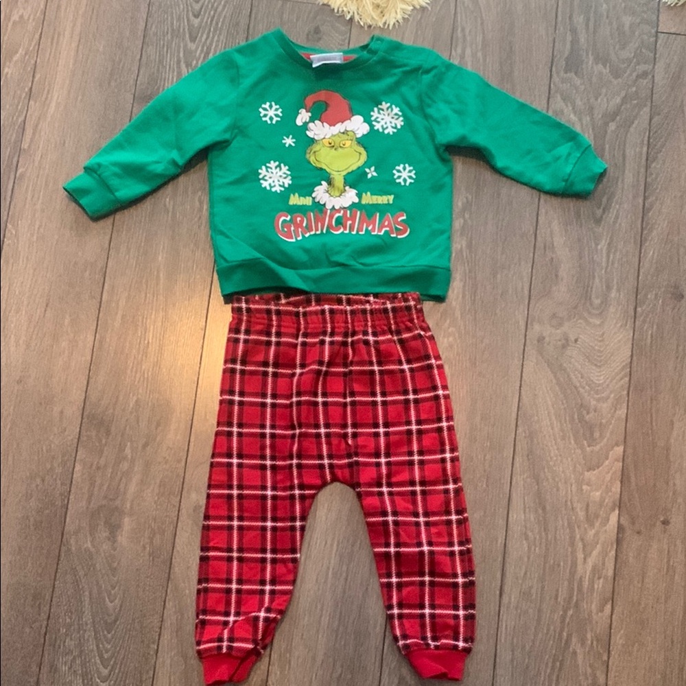 Dr. Seuss Kids Pajamas - Green and Red Grinch Set